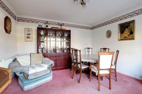 3 bedroom detached bungalow for sale, Sea Road, Skegness PE24