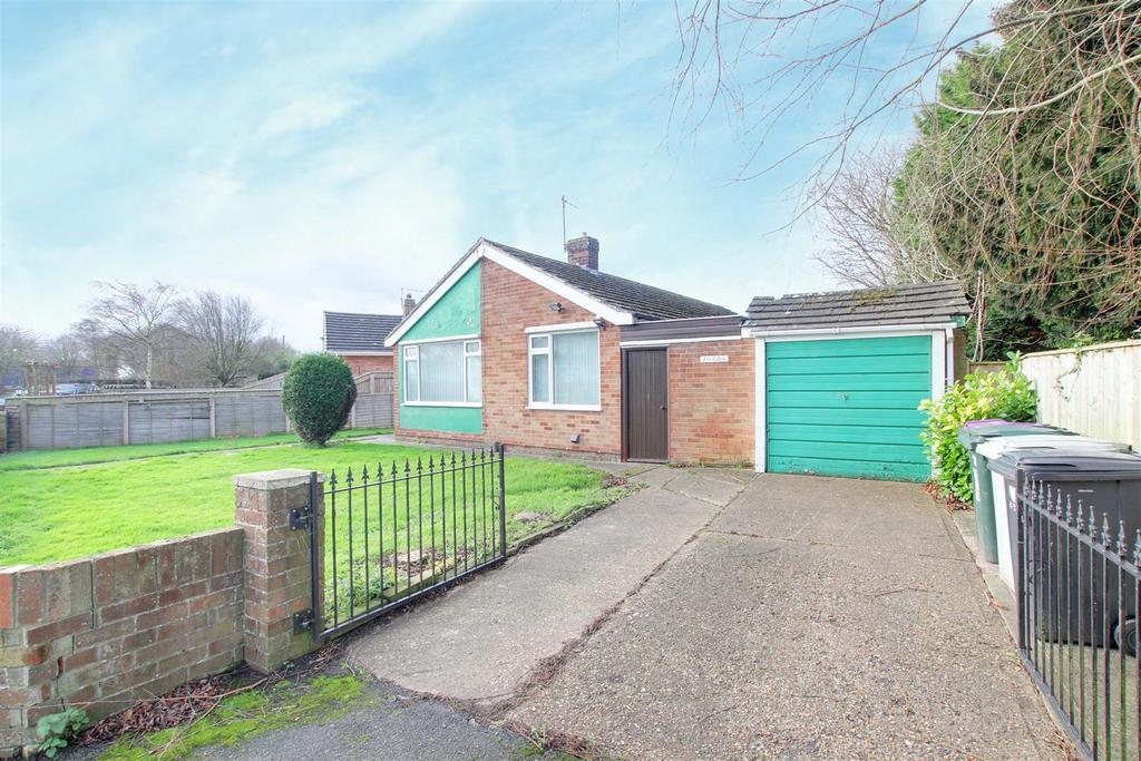Beesby Road, Maltby Le Marsh LN13 2 bed detached bungalow for sale £185,000