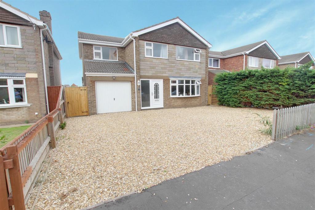 Amanda Drive, Louth LN11 4 bed detached house for sale £299,995