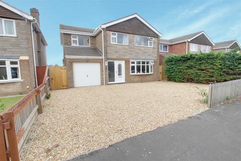 4 bedroom detached house for sale, Amanda Drive, Louth LN11
