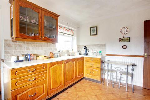 3 bedroom detached bungalow for sale, Alford Road, Alford LN13