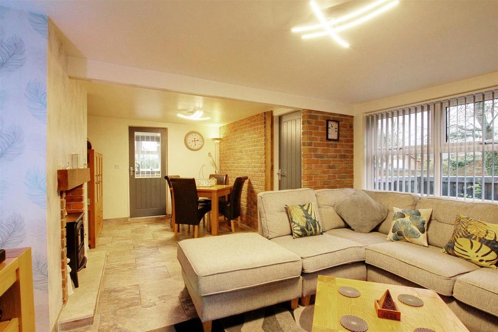 Holywell Road, Alford LN13 2 bed semidetached house for sale £169,950