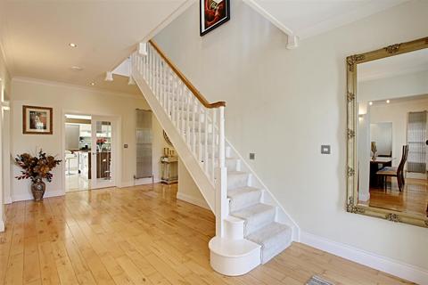 4 bedroom detached house for sale, Main Road, Maltby le Marsh LN13