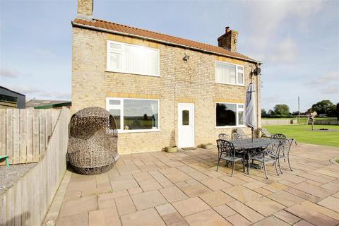 4 bedroom farm house for sale, Farlesthorpe LN13