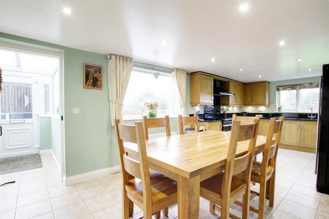 4 bedroom farm house for sale, Farlesthorpe LN13