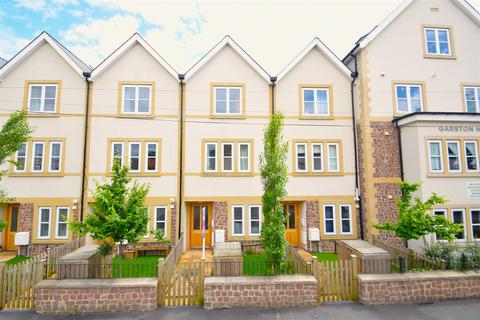 4 bedroom townhouse for sale, Station Road, Shirehampton