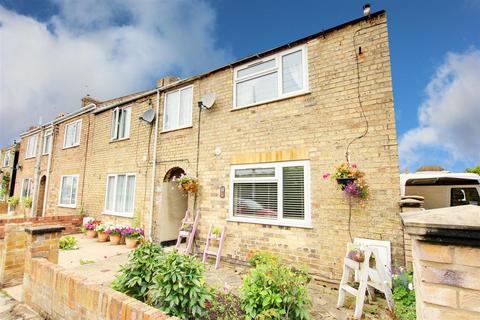 3 bedroom end of terrace house for sale, Christopher Road, Alford LN13