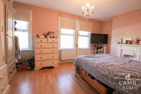 4 bedroom terraced house for sale, Meredith Road, Clacton-On-Sea CO15