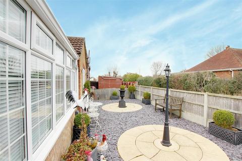 2 bedroom detached bungalow for sale, Holywell Road, Alford LN13