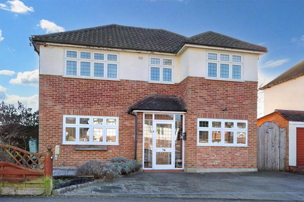 NEWTON WOOD ROAD, ASHTEAD, KT21 3 bed detached house for sale £700,000