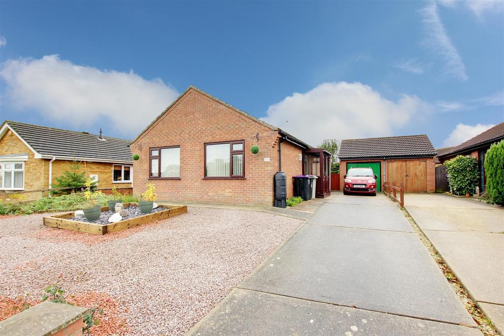 Dixon Drive, Alford LN13 2 bed detached bungalow for sale £229,950