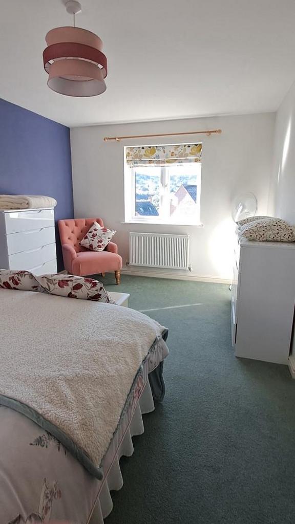 Bedroom 1 .jpeg