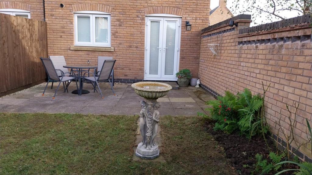 Garden patio .jpg