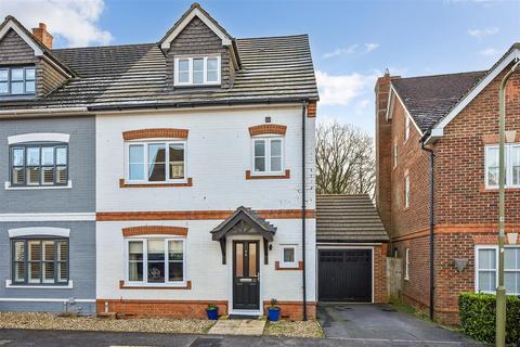 4 bedroom semi-detached house for sale, Blythe Close, Enham Alamein, Andover