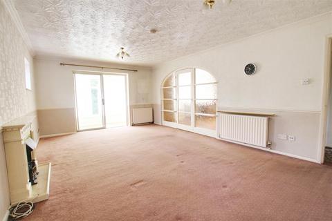 3 bedroom detached bungalow for sale, High Street, Mablethorpe LN12