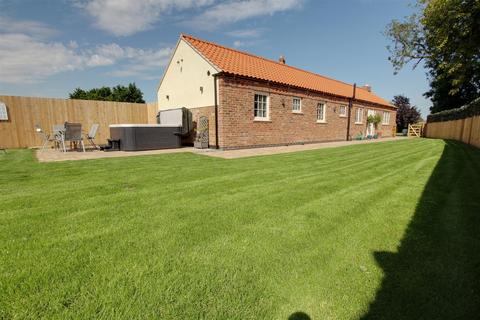 2 bedroom detached bungalow for sale, Mill Lane, Sloothby LN13