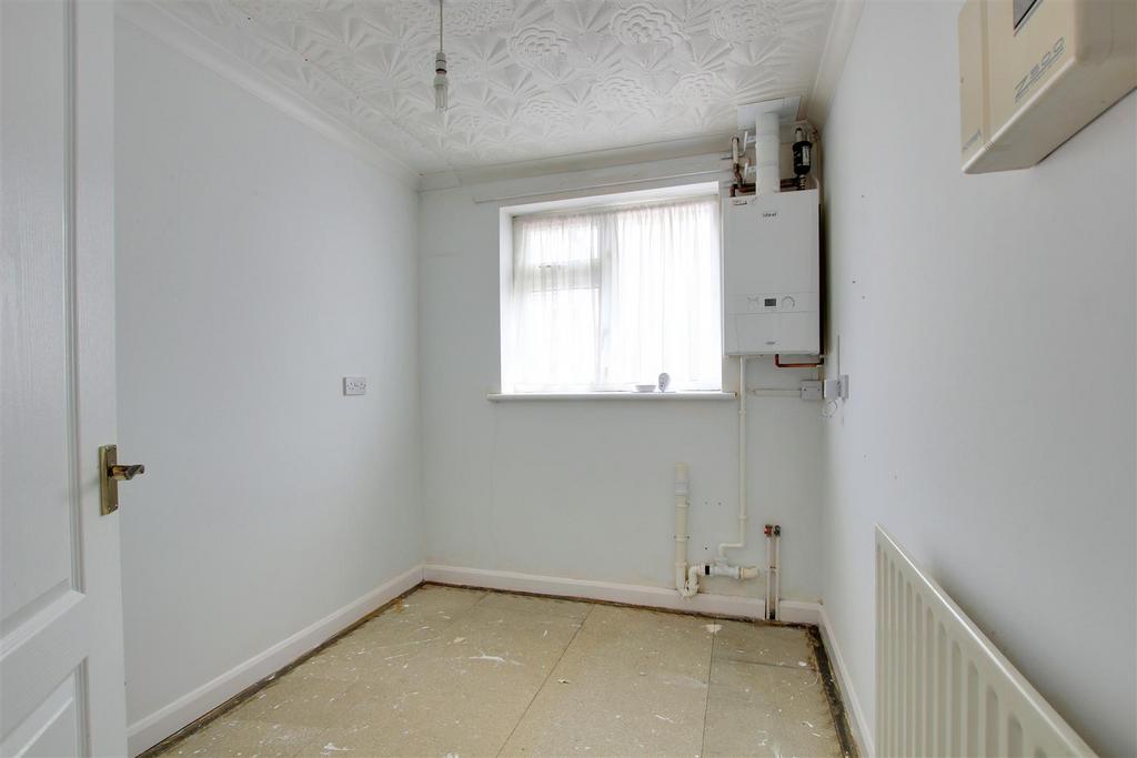 Bedroom 3/Utility Room