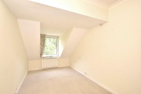 2 bedroom retirement property for sale, Bridge Court, Springfield Meadows, Weybridge, KT13