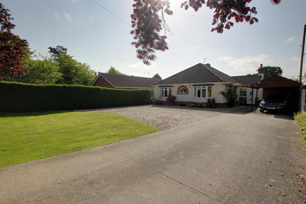 Station Road, Alford LN13 3 bed detached bungalow for sale £330,000