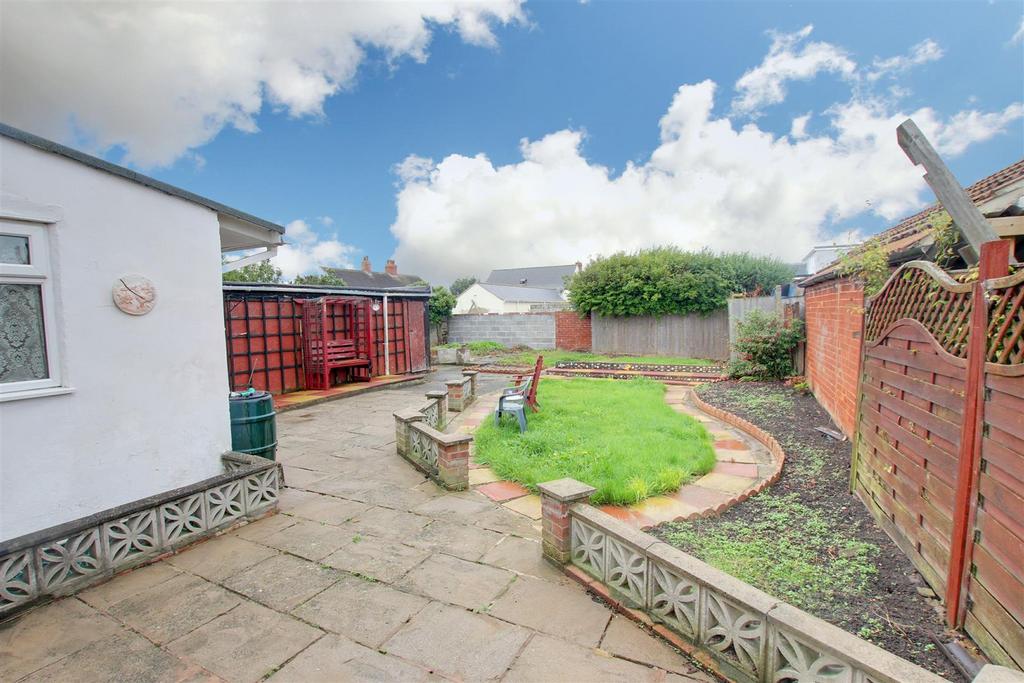 St. Andrews Road, Mablethorpe LN12 5 bed detached house for sale £250,000