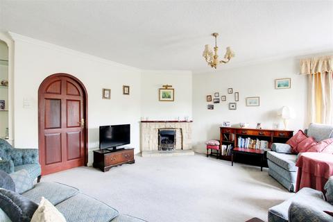 2 bedroom detached bungalow for sale, Hamilton Road, Alford LN13