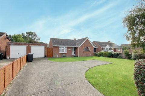 3 bedroom detached bungalow for sale, Golf Road, Mablethorpe LN12