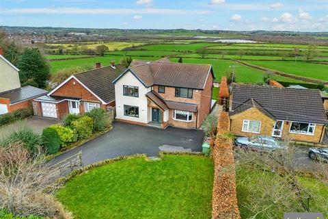 5 bedroom detached house for sale, Main Road, Stretton, Alfreton