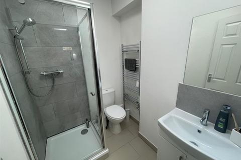 undefined, *£115pppw excl bills* 3 Queens Road East, Beeston, NG9 2GS