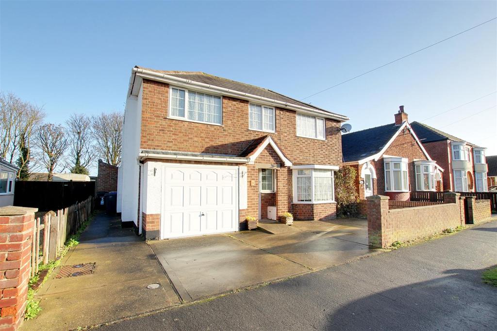St. Andrews Road, Mablethorpe LN12 4 bed detached house for sale £199,950