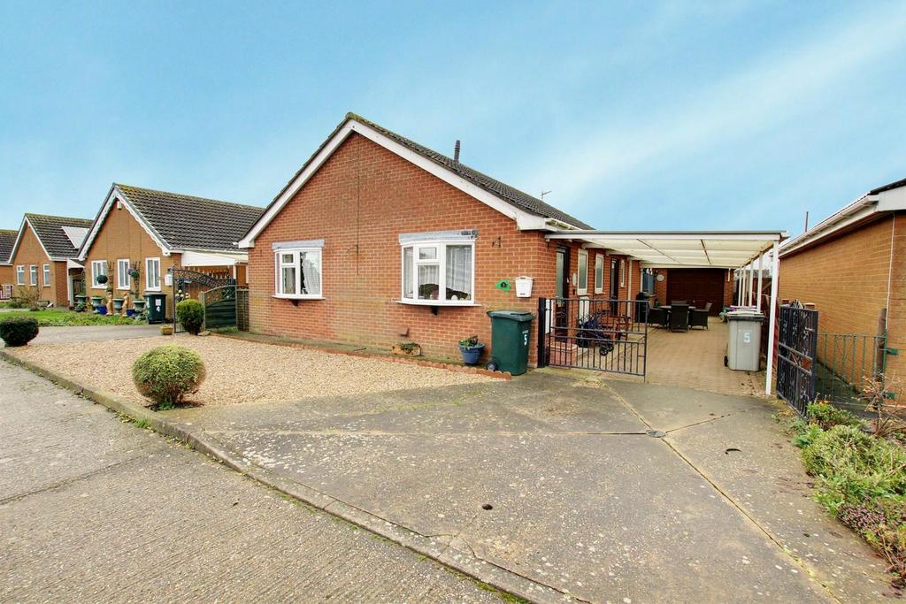 High Street, Mablethorpe LN12 3 bed detached bungalow for sale £238,000