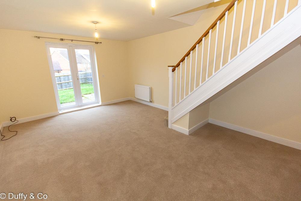 21 Oaktree Drive-3.jpg