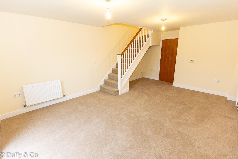 21 Oaktree Drive-4.jpg