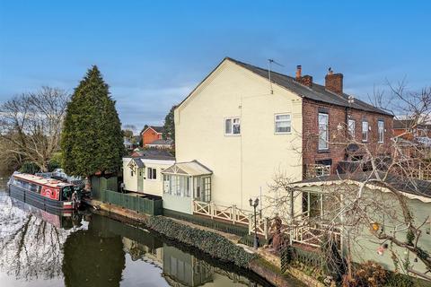 2 bedroom end of terrace house for sale, Marsland Green Lane, Tyldesley, Manchester