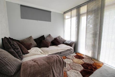 2 bedroom chalet for sale, Links Avenue, Mablethorpe LN12
