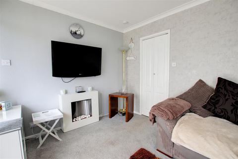 2 bedroom chalet for sale, Links Avenue, Mablethorpe LN12