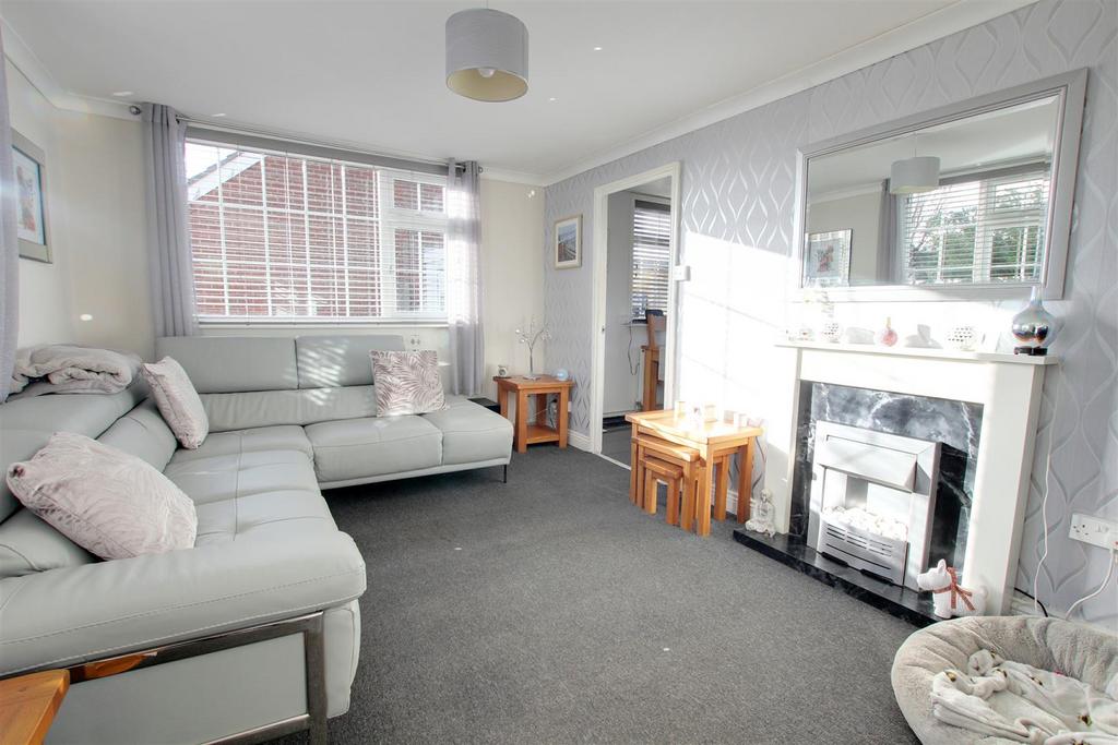 Sutton Road, Trusthorpe LN12 2 bed detached bungalow for sale £215,000