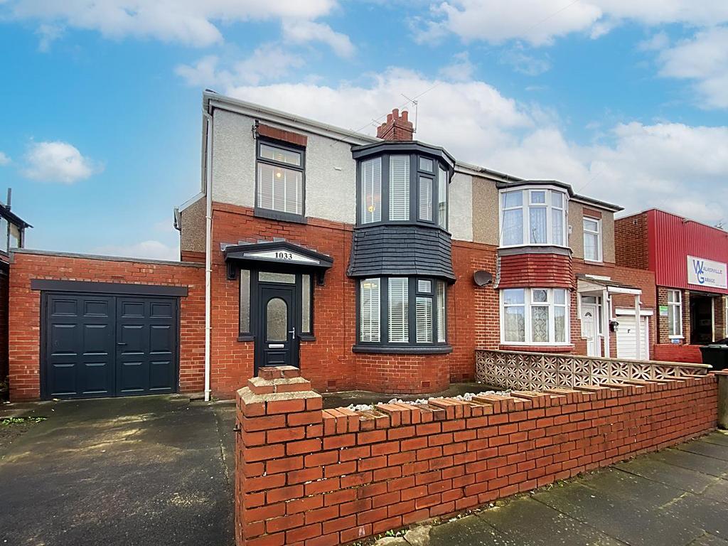 Shields Road, Walkerville Newcastle... 3 bed semidetached house for