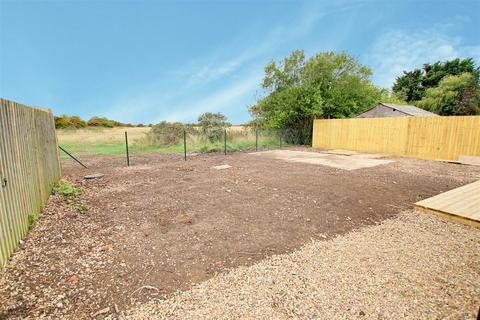 3 bedroom detached bungalow for sale, Golf Road, Mablethorpe LN12