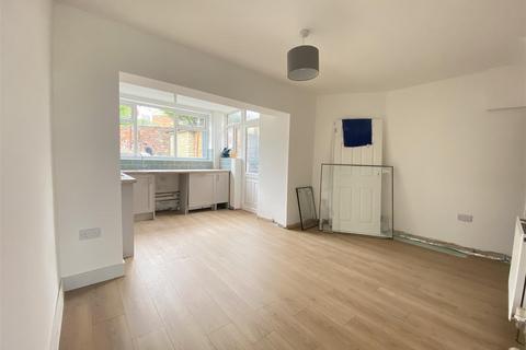 46 Stour Hill, Quarry Bank, Brierley Hill, DY5 2AT