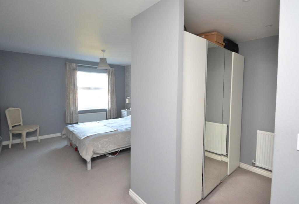 Master dressing area.JPG