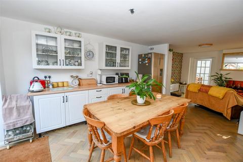 3 bedroom end of terrace house for sale, Wood End, Park Street, St. Albans