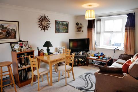 2 bedroom flat for sale, Grouse Road, Lansdowne Park