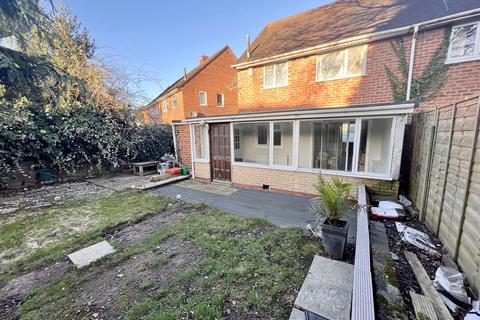 33 Chilcote Close, Birmingham, B28 0PB