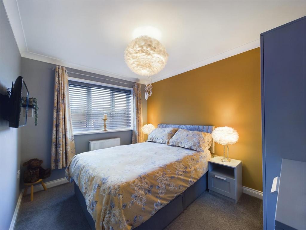 Bedroom: