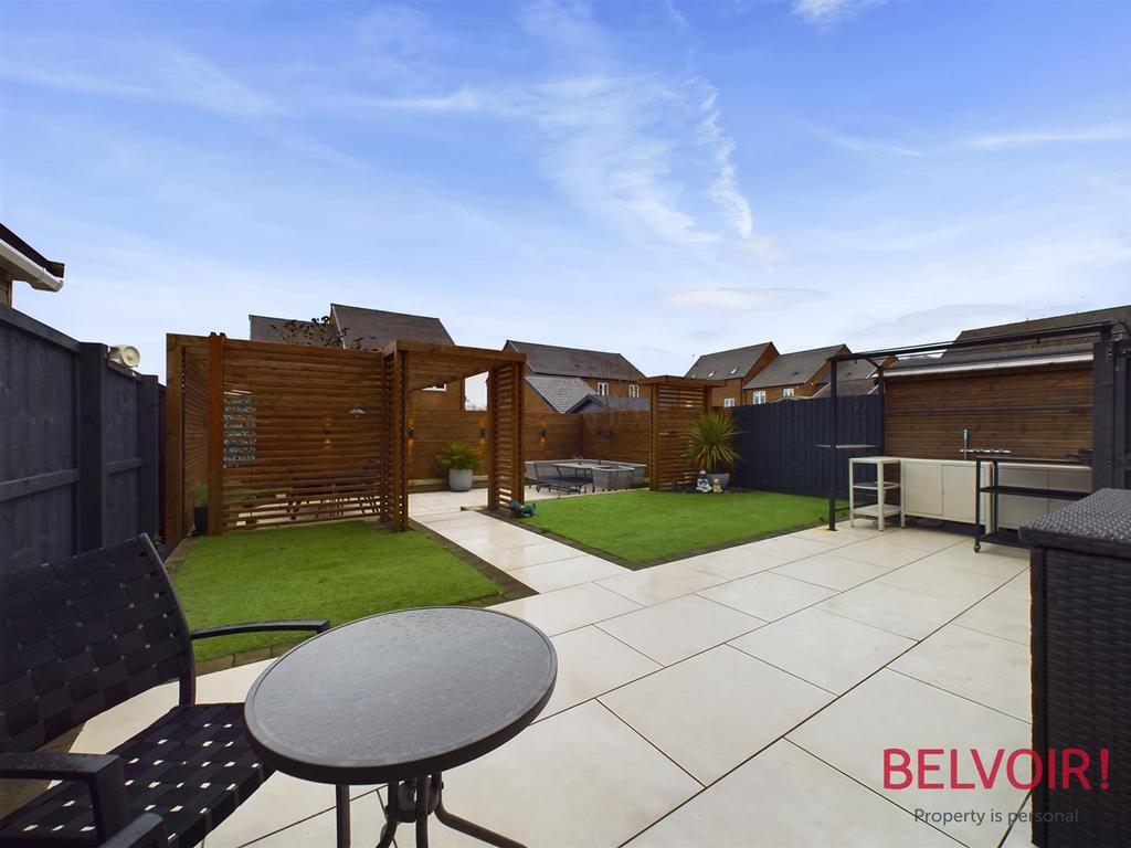 Kingsholm Road, KirkbyInAshfield 3 bed detached house for sale £230,000