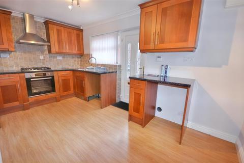 16 Turnberry Drive, Stoke-on-trent, ST4 8EZ
