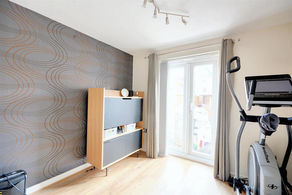 Bedroom 4.jpg