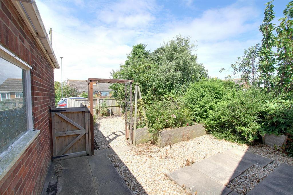 Station Road, SuttonOnSea LN12 2 bed semidetached bungalow for sale
