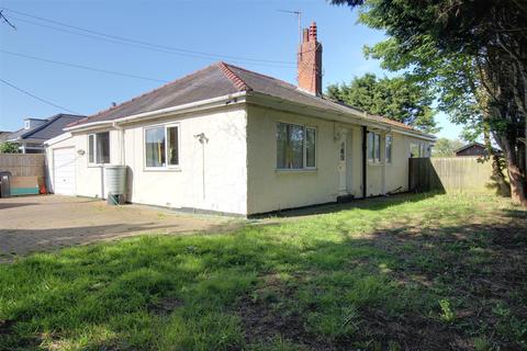 4 bedroom detached bungalow for sale, St. Peters Lane, Trusthorpe LN12