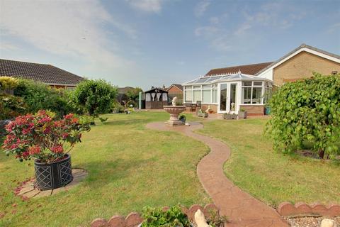 2 bedroom detached bungalow for sale, Masefield Drive, Sandilands LN12